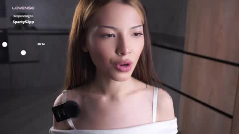 Naomi online show from May 2026 01:37:02 PM