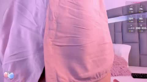 Snapshot of vivianne_scott chatting on November 2025 12:17:01 PM Vivi online show from November 2025 12:17:01 PM