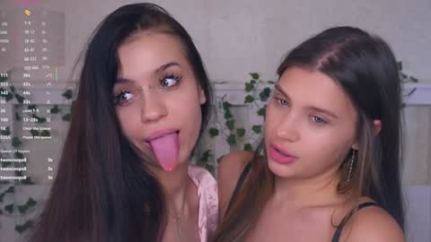 Snapshot of vivid_girls chatting on February 2026 07:17:01 AM Nelly and Mari online show from February 2026 07:17:01 AM