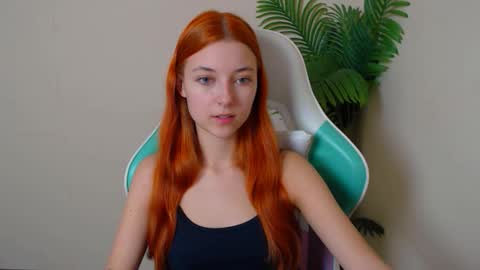 Vivien online show from November 2025 06:30:01 PM