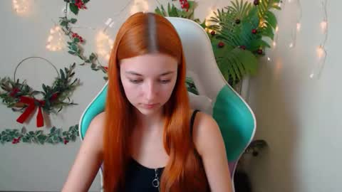 Vivien online show from December 2025 06:49:01 PM