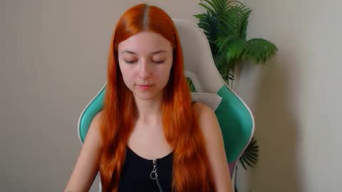 Snapshot of vivien_leight chatting on March 2026 06:59:02 PM Vivien online show from March 2026 06:59:02 PM