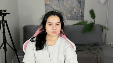 vivien_ross online show from May 2026 01:24:02 AM