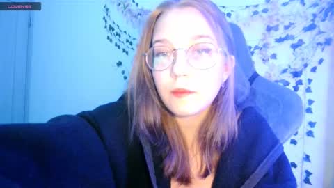Snapshot of vivivivikkie chatting on October 2025 09:32:02 PM vivivivikkie online show from October 2025 09:32:02 PM