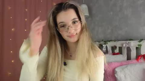 vivyboo111 online show from January 2026 08:25:02 PM