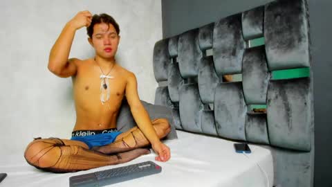 vix_hot online show from May 2026 07:30:02 PM
