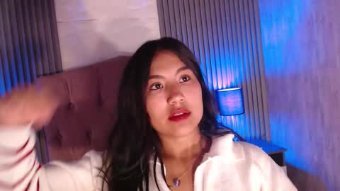 Snapshot of vixennilo chatting on October 2025 03:25:03 AM Vi online show from October 2025 03:25:03 AM