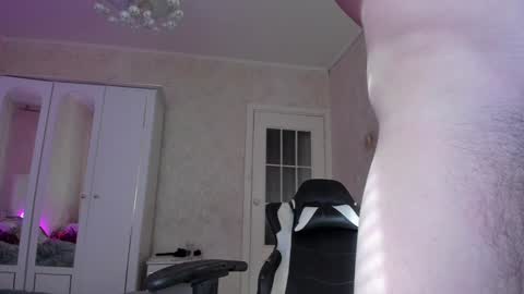 Martin online show from February 2025 08:01:01 AM