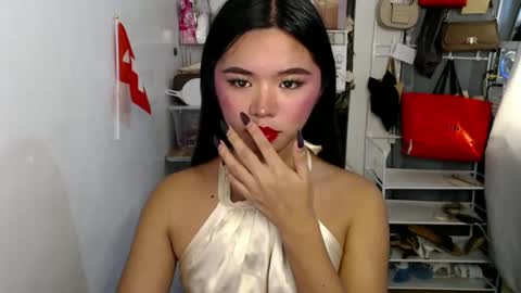 Snapshot of voganmarie chatting on June 2026 01:28:02 PM voganmarie online show from June 2026 01:28:02 PM