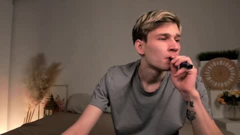 Snapshot of volan_starts chatting on February 2026 04:05:02 AM Dan online show from February 2026 04:05:02 AM