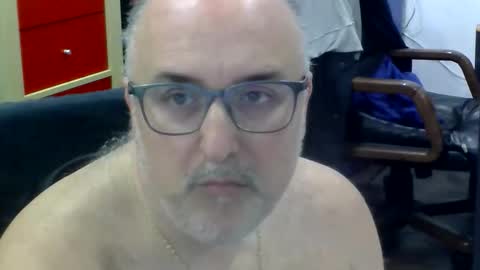 volpi72 online show from February 2026 07:12:01 PM