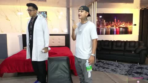 voyeurism_guys online show from April 2026 11:09:01 PM