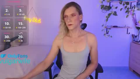 Vikky online show from September 2025 02:17:01 PM