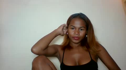 vynarahot online show from April 2026 08:41:01 AM