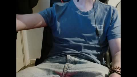 w00dy02 online show from March 2025 11:37:01 PM