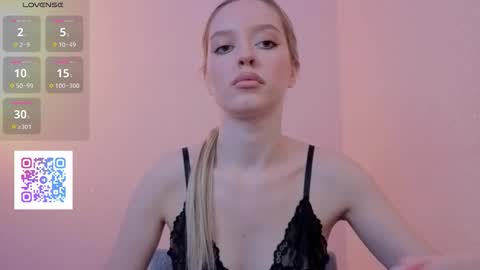 w_pickmebabby_w online show from November 2025 08:43:01 PM