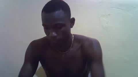 Snapshot of waine_handsome chatting on February 2026 12:17:02 PM waine_handsome online show from February 2026 12:17:02 PM