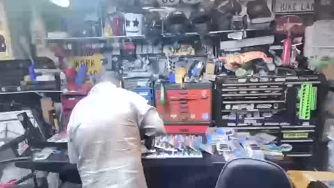 wakesblowinclouds online show from October 2025 02:17:02 PM