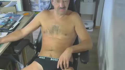 Snapshot of waldo72 chatting on October 2025 10:41:02 AM Waldo online show from October 2025 10:41:02 AM