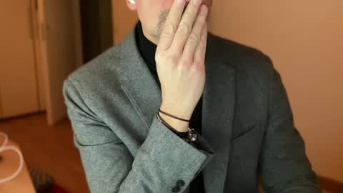 walky78 online show from December 2024 04:53:02 PM