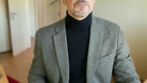 walky78 online show from December 2024 11:12:01 AM