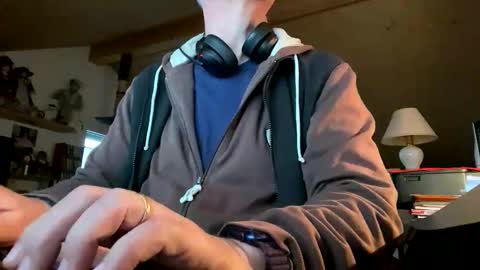 Snapshot of waltix64 chatting on November 2025 04:08:01 PM waltix64 online show from November 2025 04:08:01 PM