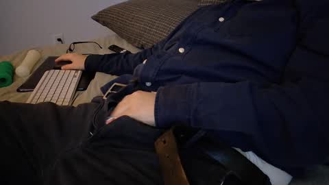 I love the ol in-n-out  online show from October 2025 08:29:01 PM