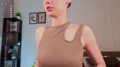 Snapshot of wandaalsbrook chatting on September 2025 11:31:02 PM Emi online show from September 2025 11:31:02 PM
