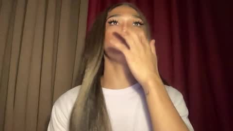 Snapshot of wanna_bewithyouxxx chatting on March 2026 05:36:01 PM LIZA online show from March 2026 05:36:01 PM