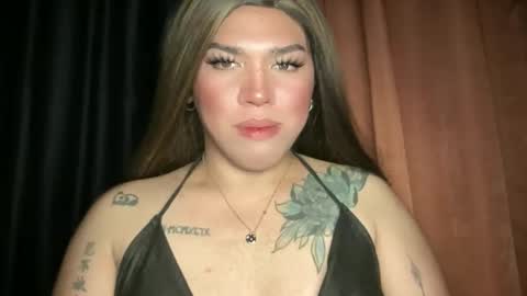 Snapshot of wanna_bewithyouxxx chatting on April 2026 06:36:01 AM LIZA online show from April 2026 06:36:01 AM