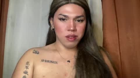 Snapshot of wanna_bewithyouxxx chatting on April 2026 12:20:01 PM LIZA online show from April 2026 12:20:01 PM