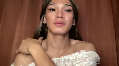 Snapshot of wanna_bewithyouxxx chatting on April 2026 03:29:02 AM LIZA online show from April 2026 03:29:02 AM