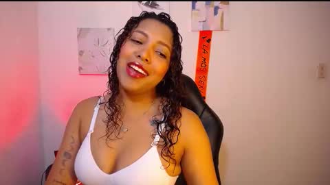 EMILY online show from October 2025 06:18:02 PM