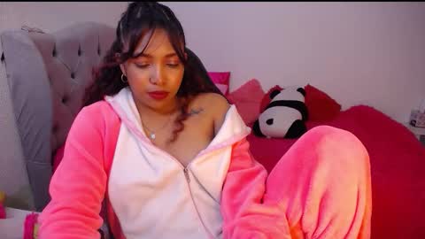 Snapshot of warisgoddes chatting on March 2026 05:34:01 AM EMILY online show from March 2026 05:34:01 AM