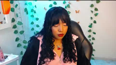 Snapshot of warisgoddes chatting on June 2026 04:51:02 PM EMILY online show from June 2026 04:51:02 PM