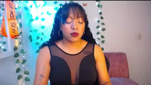Snapshot of warisgoddes chatting on July 2026 03:20:02 AM EMILY online show from July 2026 03:20:02 AM