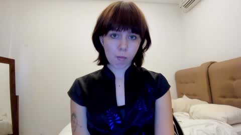 Snapshot of warm_june chatting on January 2025 10:22:02 PM June online show from January 2025 10:22:02 PM