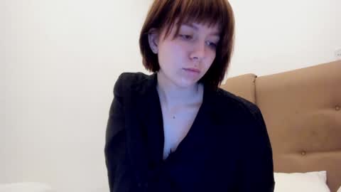 Snapshot of warm_june chatting on January 2025 09:44:02 PM June online show from January 2025 09:44:02 PM