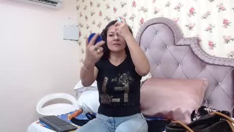 Snapshot of watson_crystal00 chatting on February 2026 12:50:01 PM Milf Latina online show from February 2026 12:50:01 PM