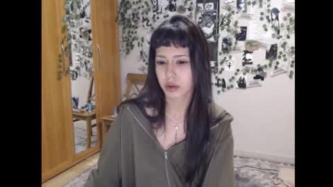 Mina online show from October 2025 01:20:01 AM