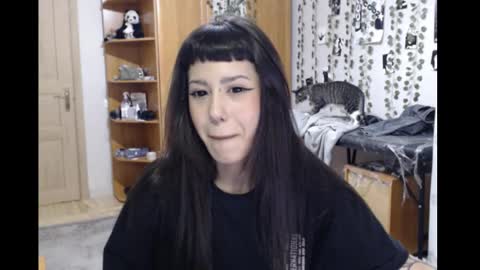 Mina online show from February 2026 08:07:01 PM