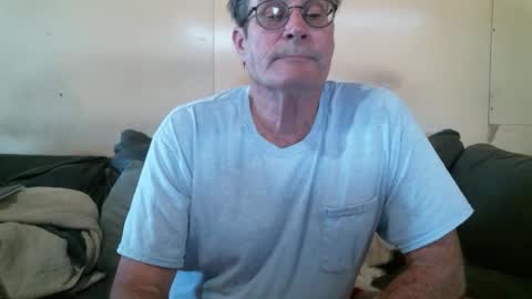 Snapshot of wbfarm chatting on November 2025 09:04:01 PM WB Farm online show from November 2025 09:04:01 PM