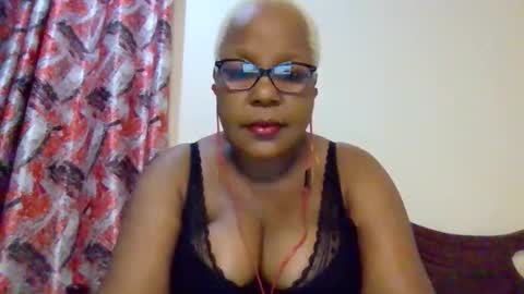 weaverbird25 online show from March 2026 10:04:02 PM