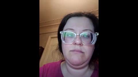 Marina online show from April 2026 10:32:02 PM