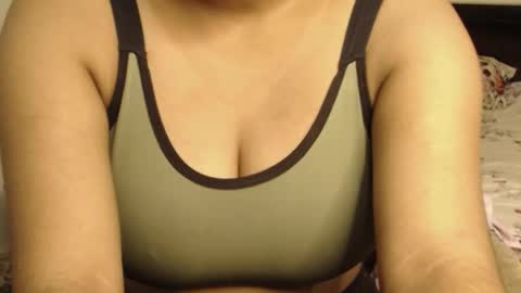 mina online show from November 2025 07:45:01 AM