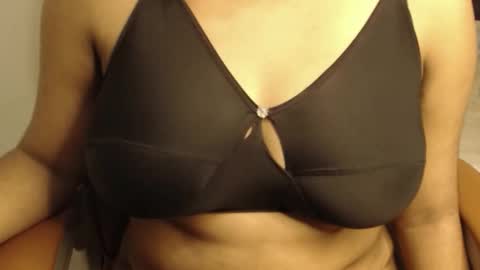 mina online show from March 2026 02:56:02 PM