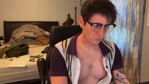 Snapshot of webslingxxxx chatting on May 2026 10:38:01 PM webslingxxxx online show from May 2026 10:38:01 PM