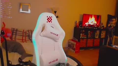 Snapshot of weed_princesss chatting on November 2025 11:27:01 PM moon online show from November 2025 11:27:01 PM