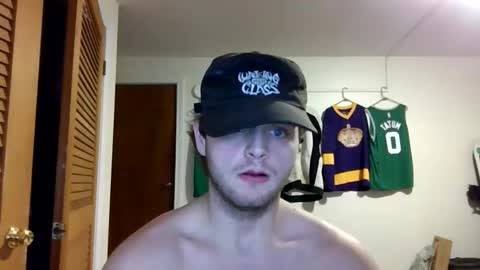 Snapshot of weenskir chatting on April 2026 09:32:01 PM weenskir online show from April 2026 09:32:01 PM