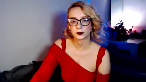 Snapshot of welliza chatting on October 2025 11:37:01 PM Liza online show from October 2025 11:37:01 PM
